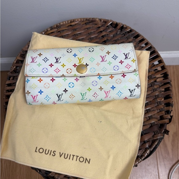 Louis Vuitton Handbags - Louis Vuitton Multicolor Women's Bag